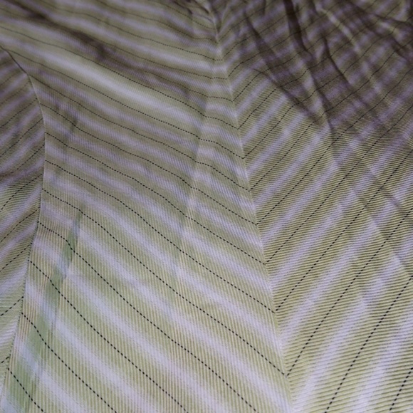 Ann Taylor Button Down - Picture 5 of 5